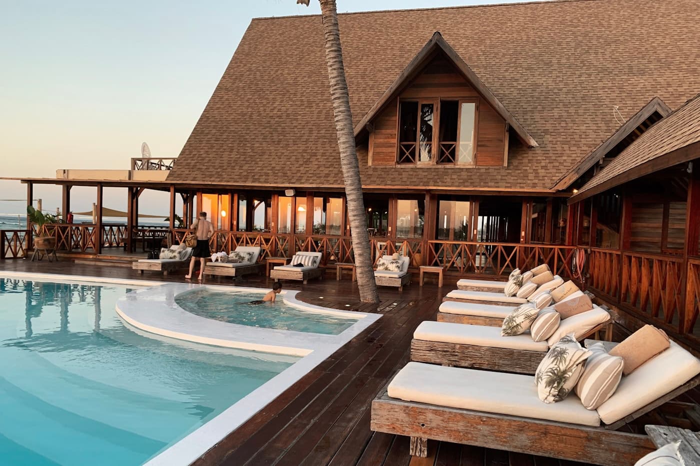 Beachfront chalet — Sifah Bay